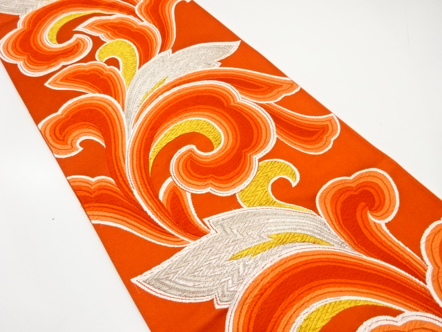 アンティーク　唐草模様織り出し袋帯(着用可)